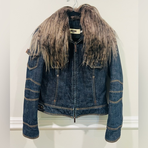 MOSCHINO**Fur Collar Denim Jean Jacket**US 6 $1450 - Picture 2 of 10